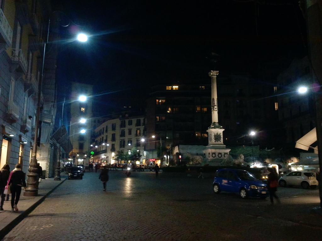B&B Via Dei Mille Nápoly Kültér fotó